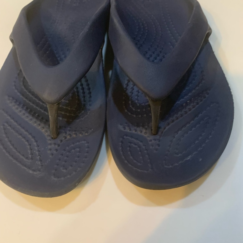 Croc flip flops - Picture 7 of 7
